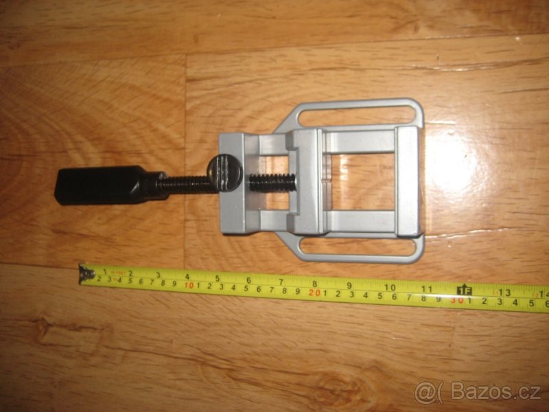 Malý svěrák (svěráček). - 2