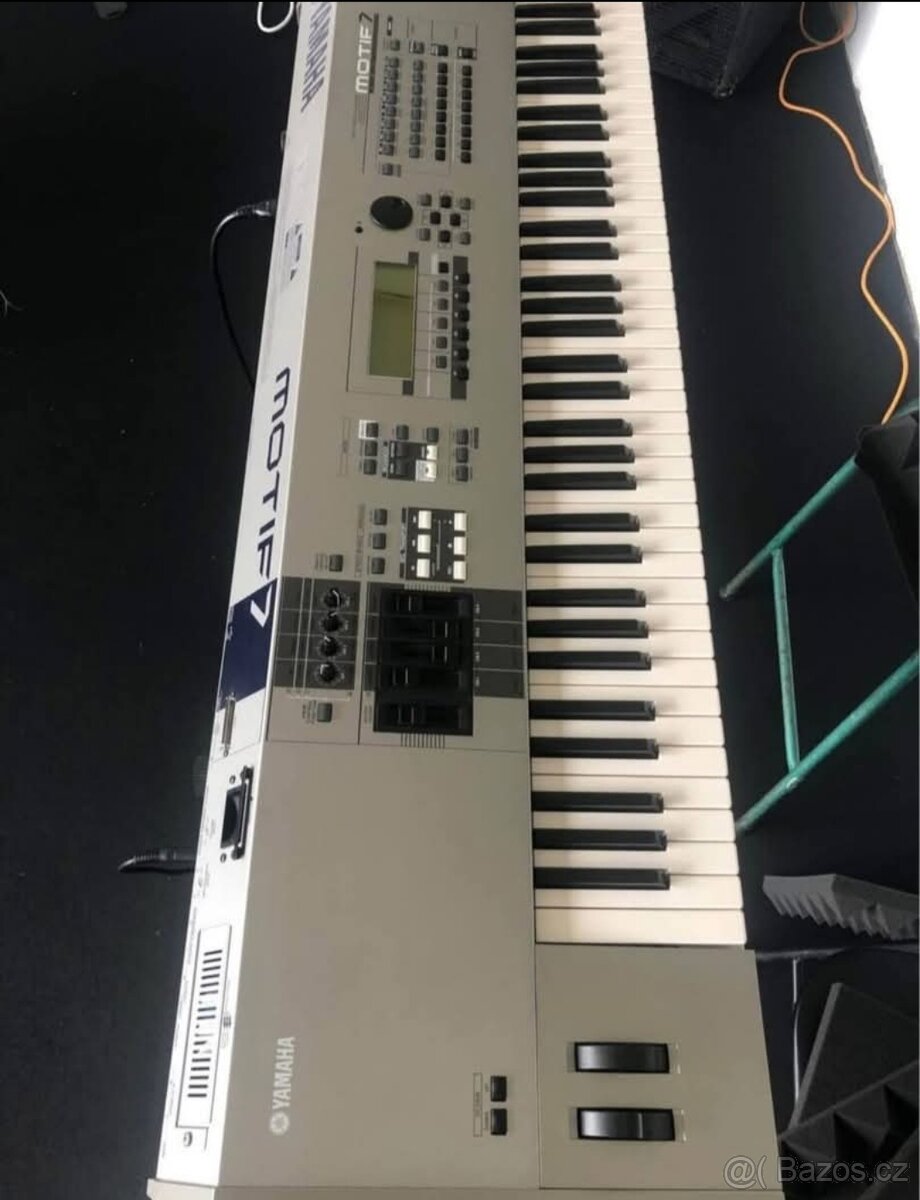 Yamaha Motif 7 - 2
