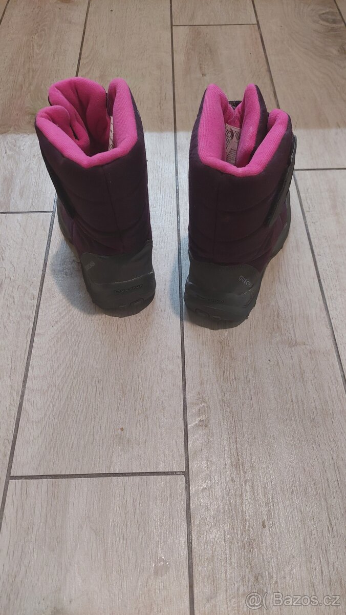 Dívčí sněhule zn. Quechua, vel. 33 - 2