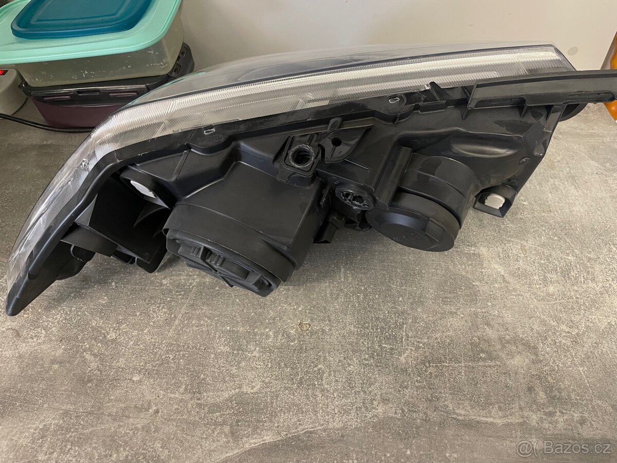 Levé světlo Renault Megane 2 2003-2010 - 2