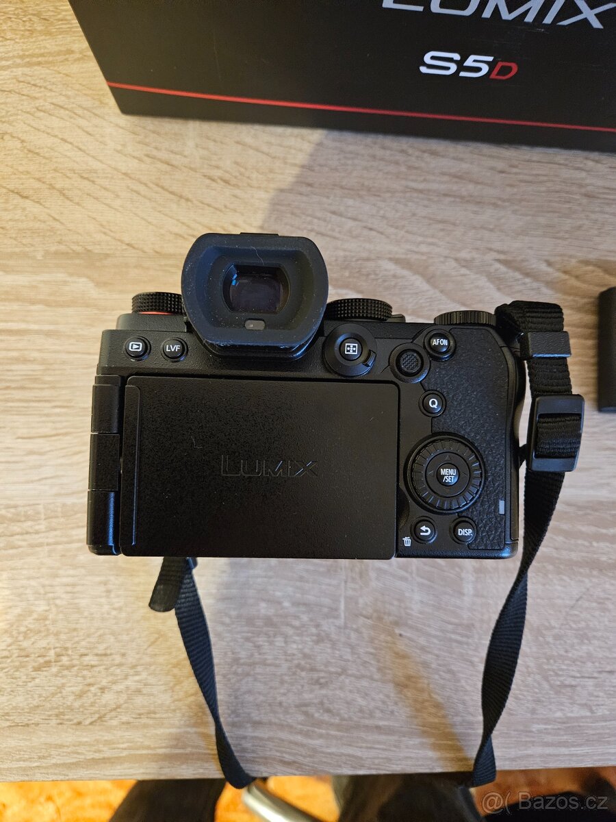 Nový Panasonic Lumix S5D + 18-40. - 2
