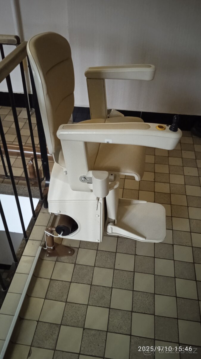 Schodišťová sedačka - 2