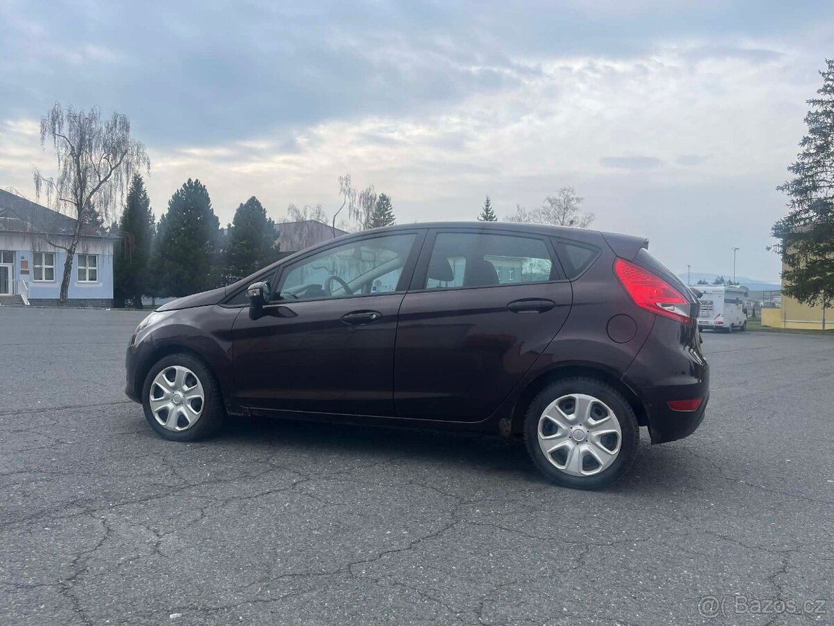 Ford fiesta - 2