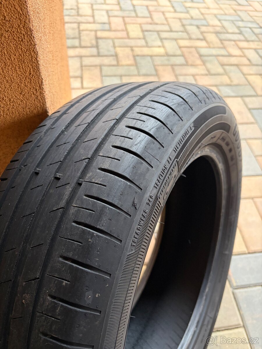 4ks letnich pneu Goodyear 205/55r16 - 2