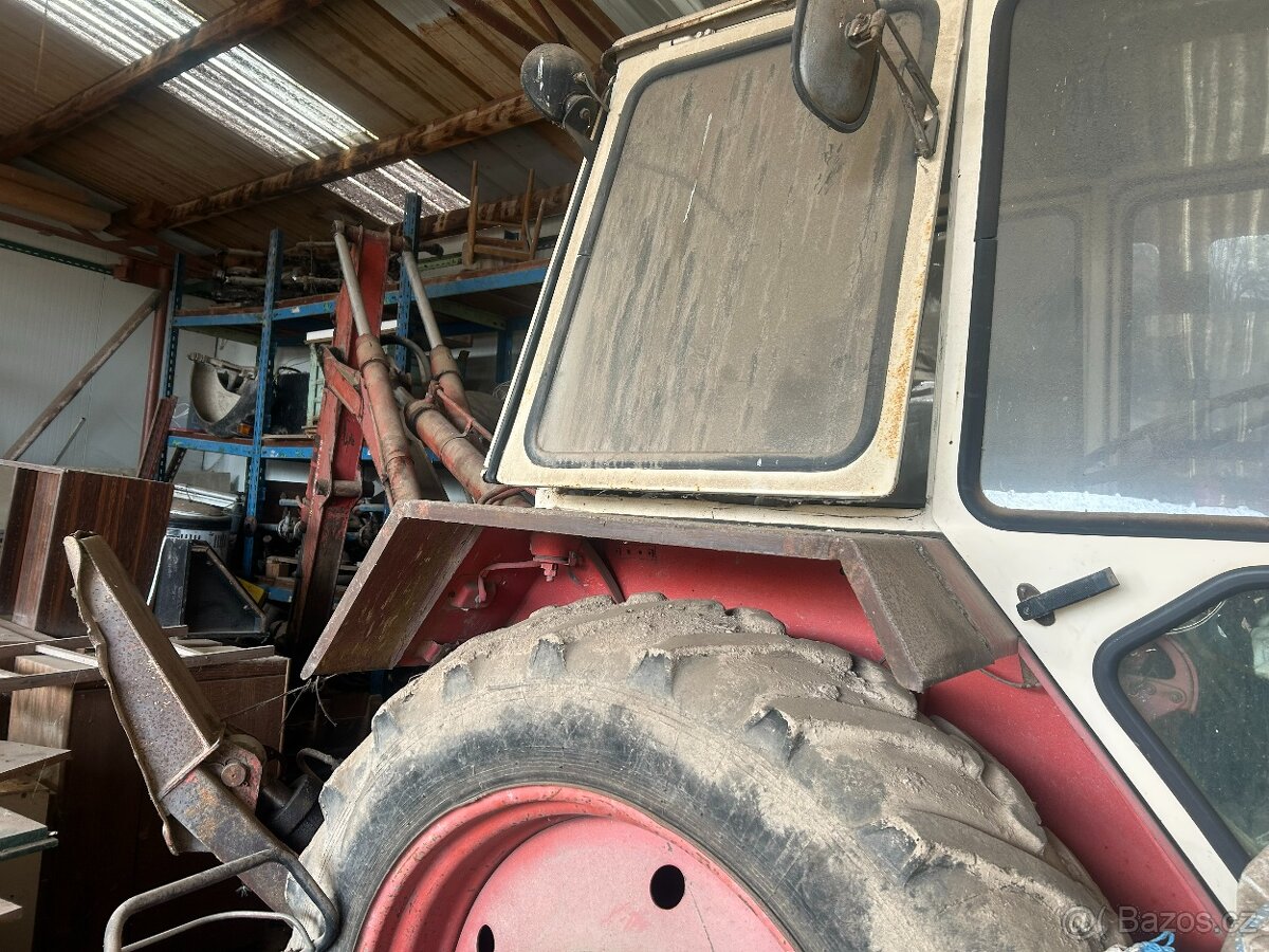 Bagr Traktorbagr Nakladač Bělorus - 2