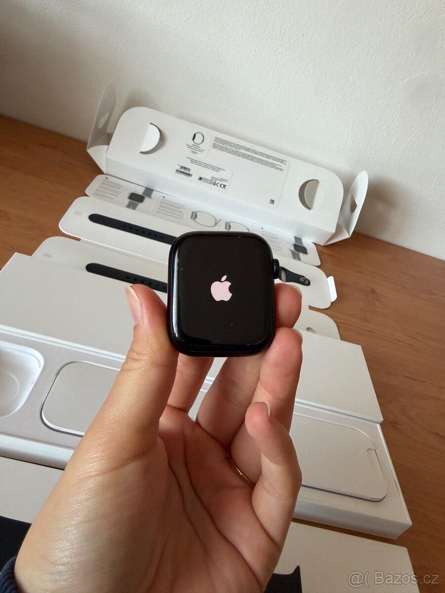 Apple Watch Series 8 45 mm - 2