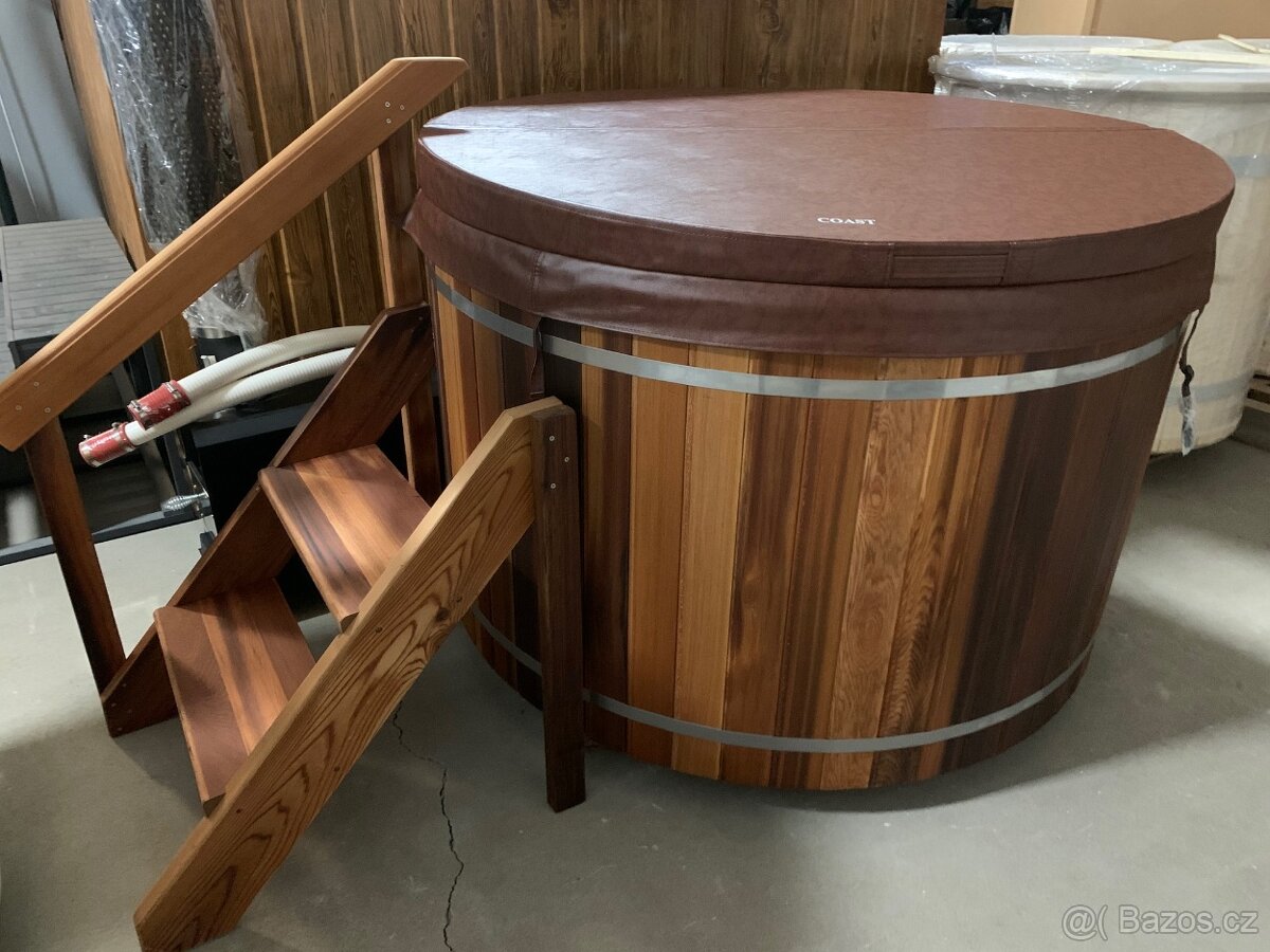 kád z cedrového dřeva hezká - 2