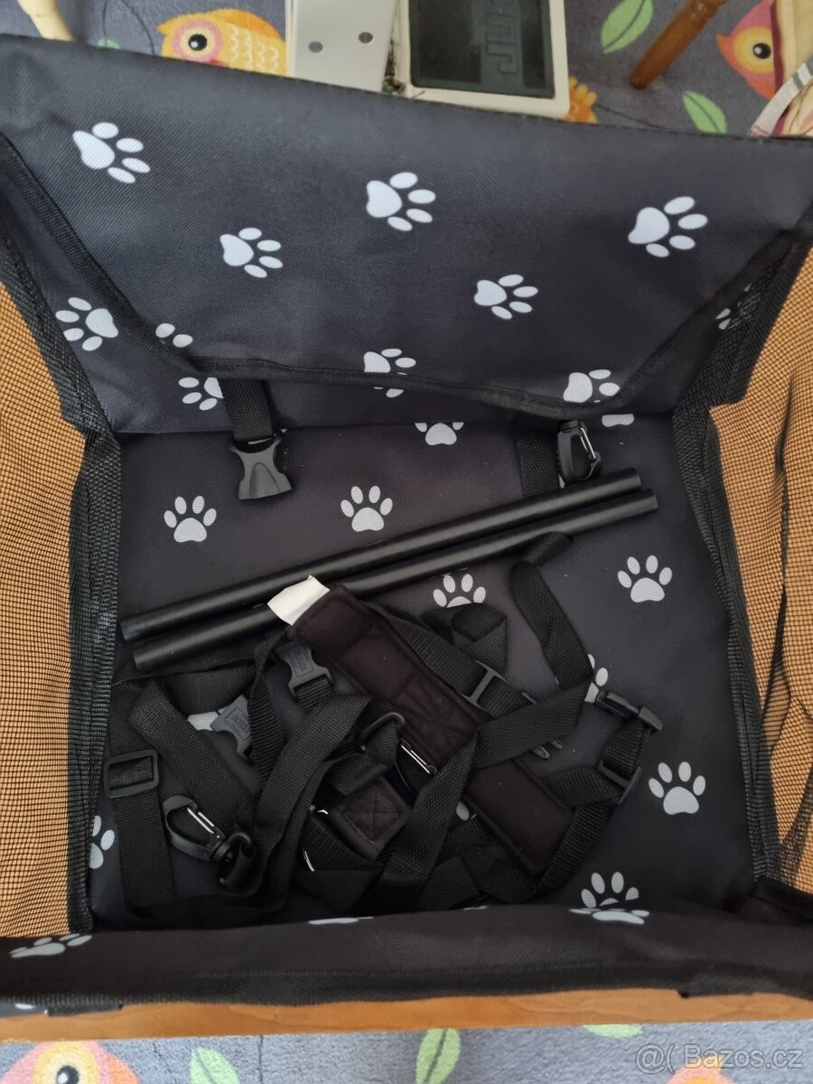 Přepravní box pro pejska do auta - 2