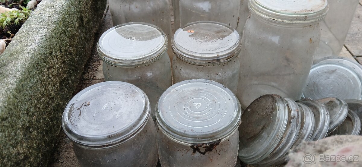Retro zavařovačky ,skleněná víčka - 2