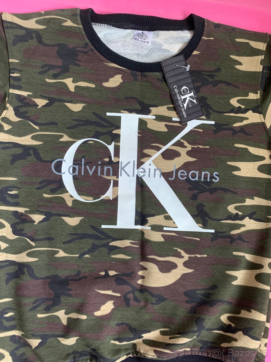 Krasna maskačová mikina Calvin Klein Nova s visackou - 2