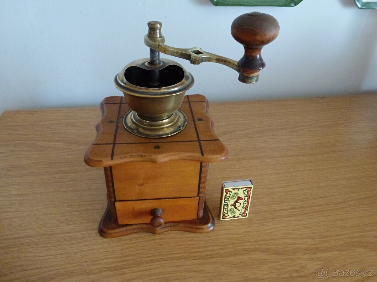 Mlýnek na kávu - 2