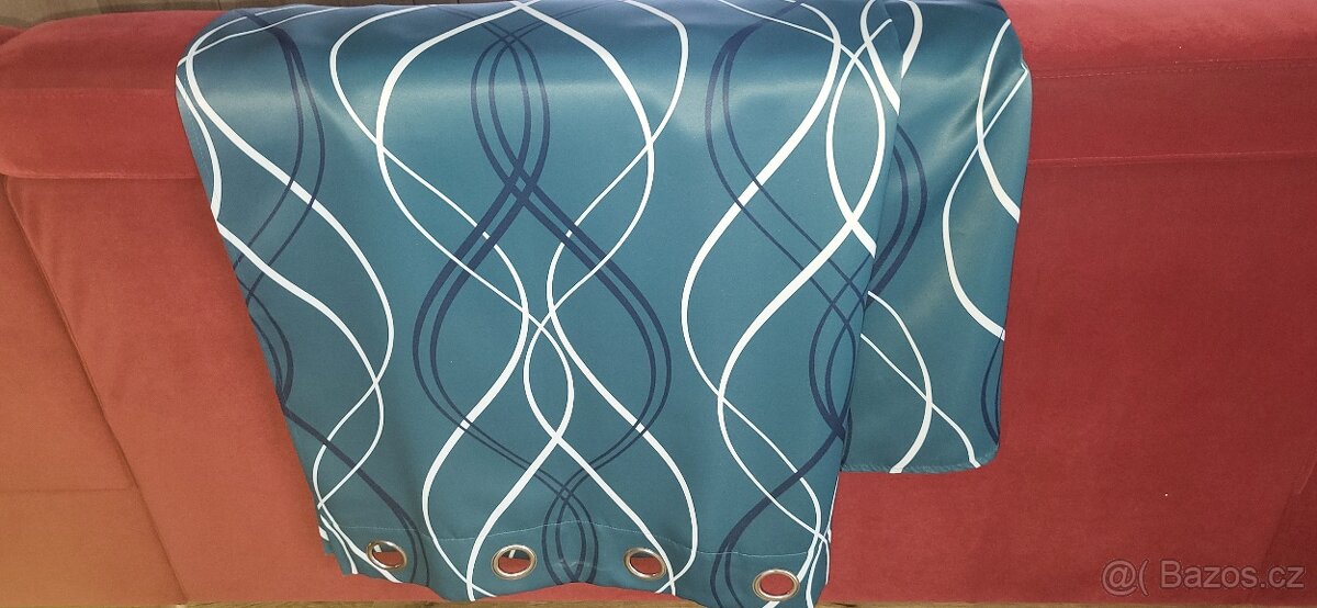 Zatemňovací závěs - 2