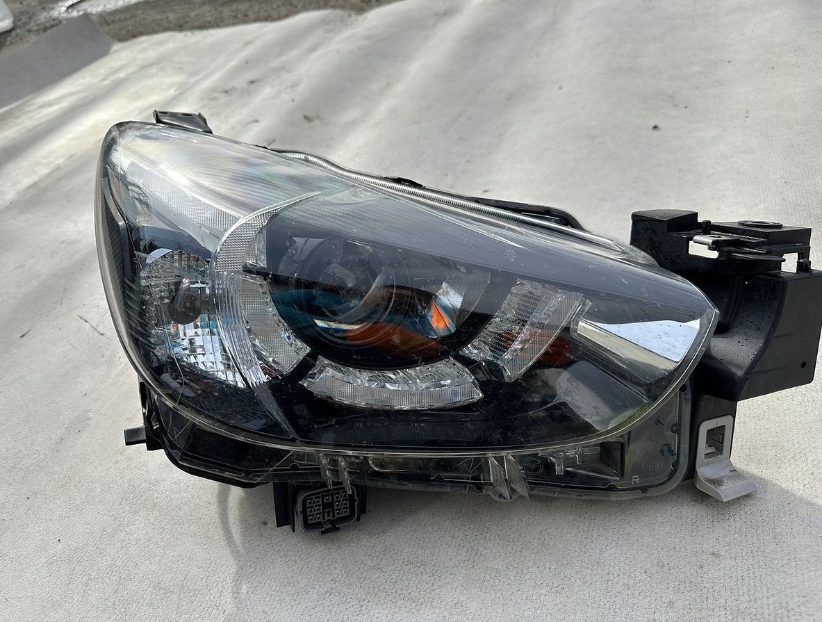 Mazda 2 DD, LED pravý přední světlomet - 2