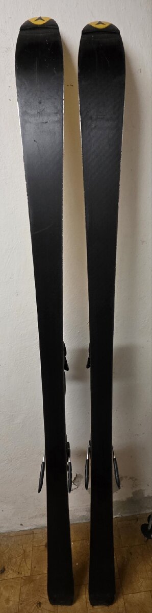Prodám rakouské lyže ATOMIC-betacarv - 2