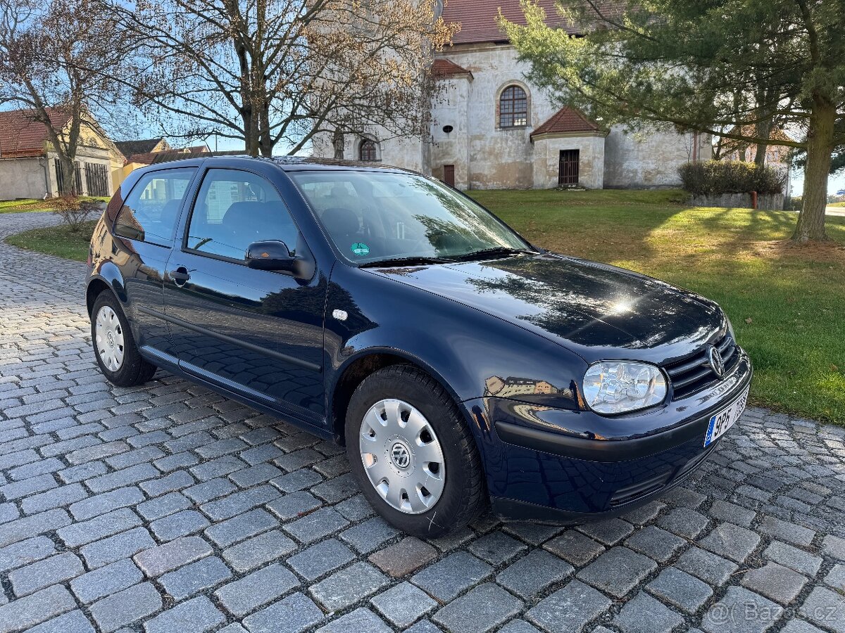 Volkswagen Golf 4 1.6 16v 77kw - 2