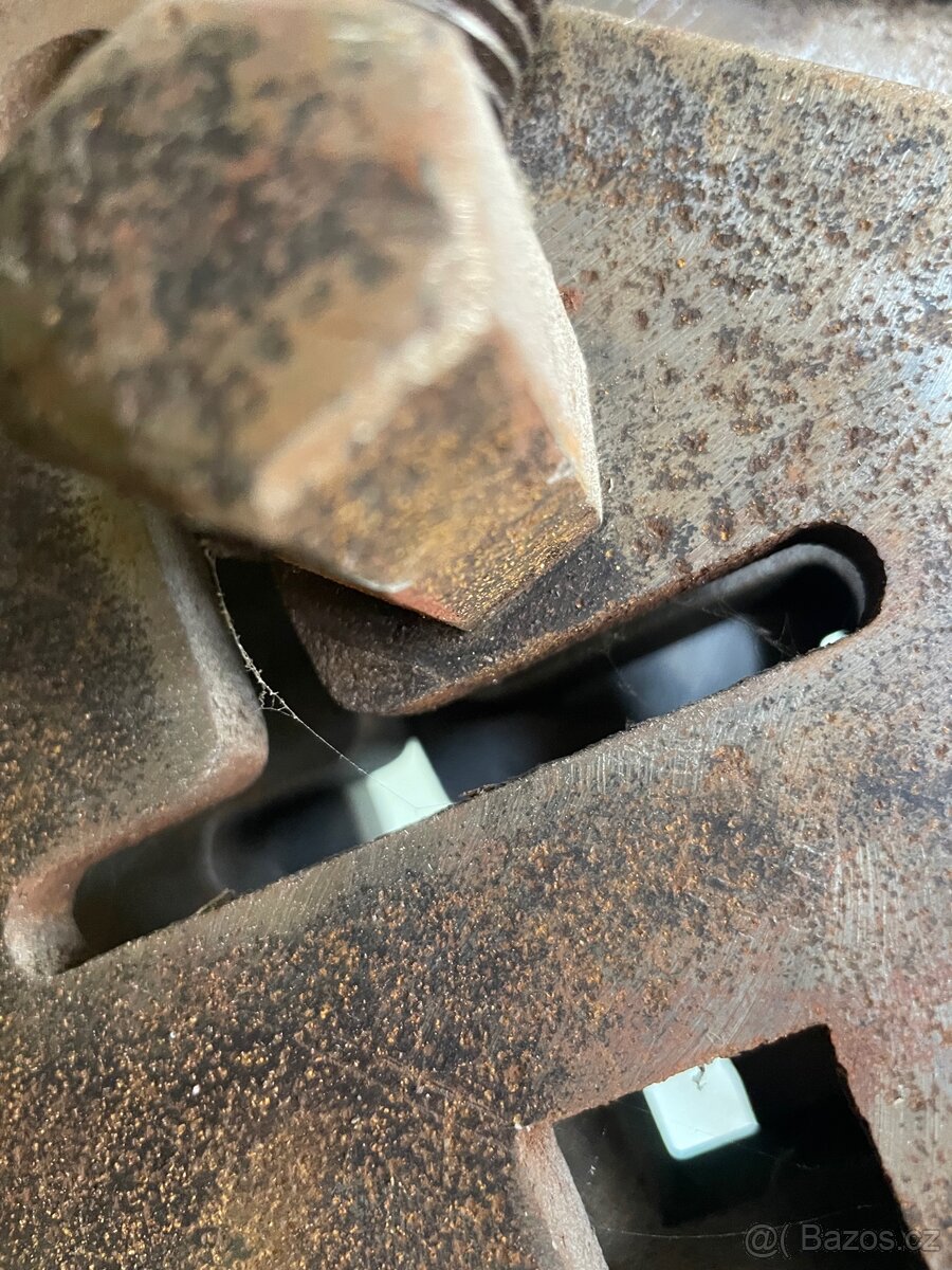 Nůžky na profily - 2