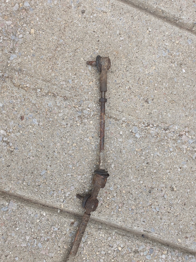 Škoda 110R spojovačka řízení - 2