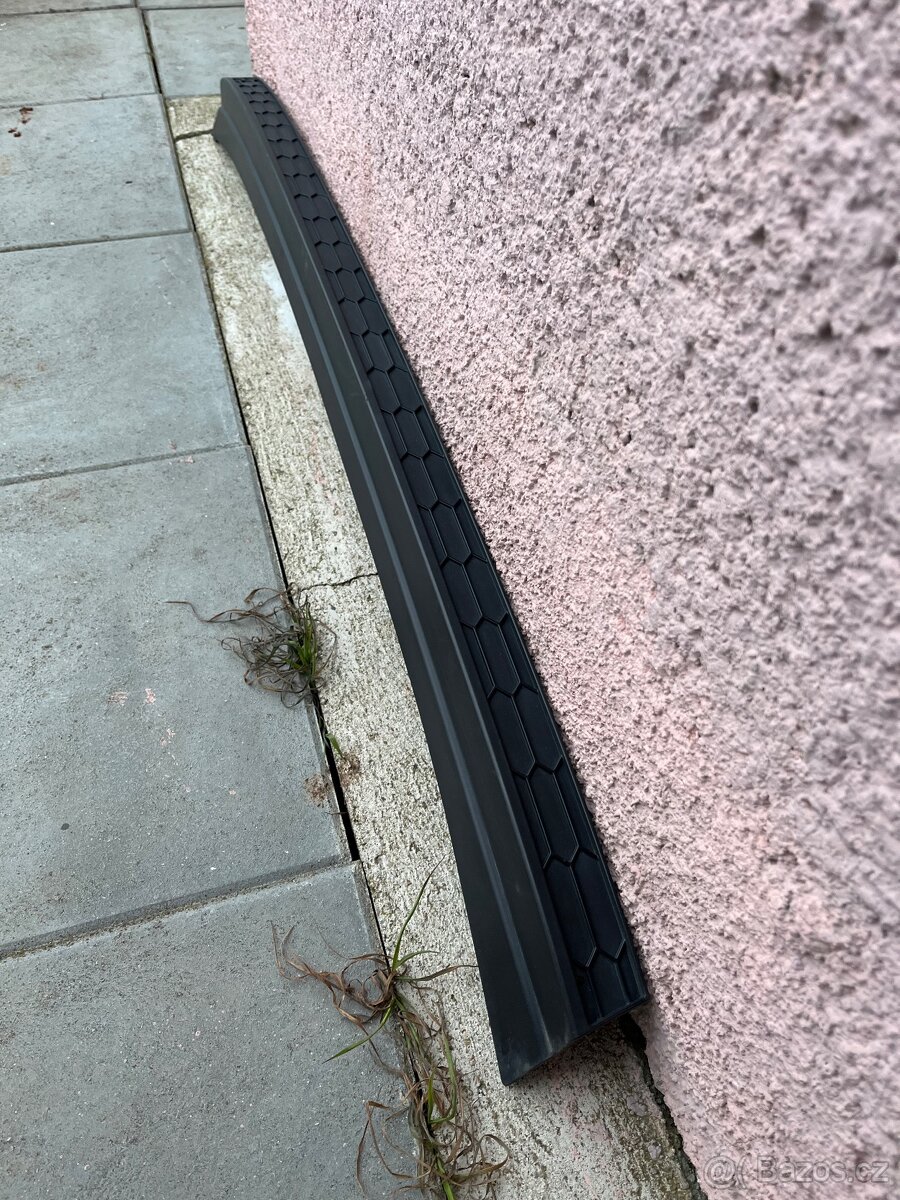 Lišta zadního nárazníku Kodiaq - 2