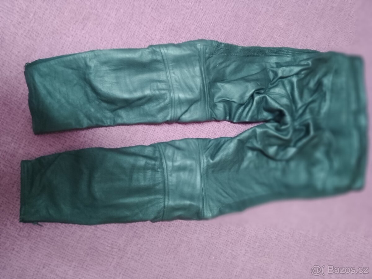 Prodám černé kožené moto kalhoty - 2