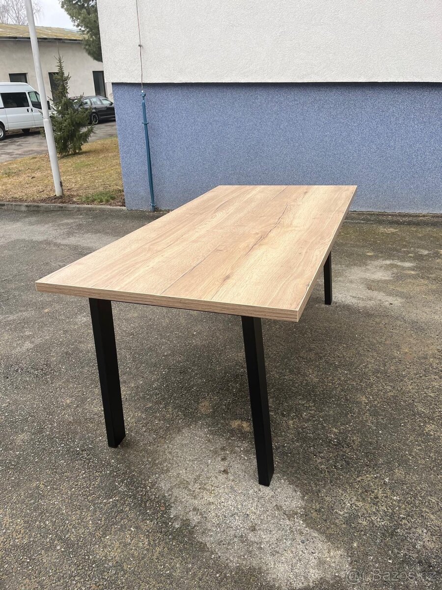 Velký jídelní stůl Egger Halifax - 2