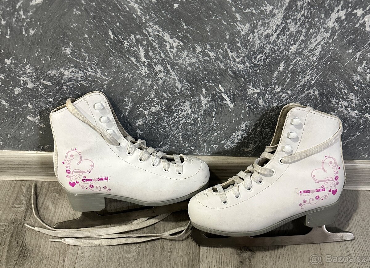 Lední brusle Crowned Emily - 32 - 2
