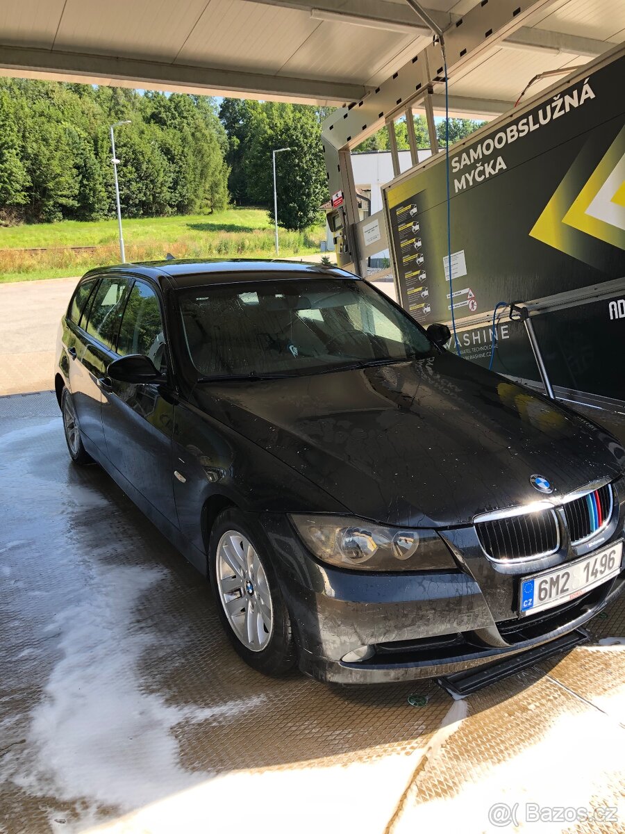 BMW 318D - 2