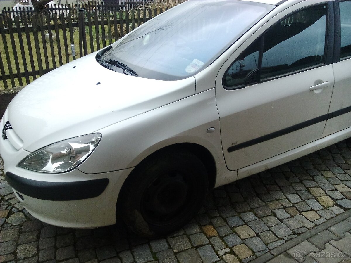 Peugeot 307 náhradní díly,2,0HDI,1,6i,vice barev nfu,rhy - 2