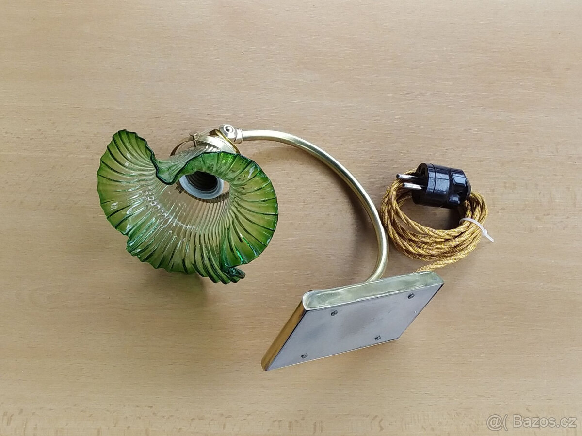 Hezká stará mosazná lampička - 2