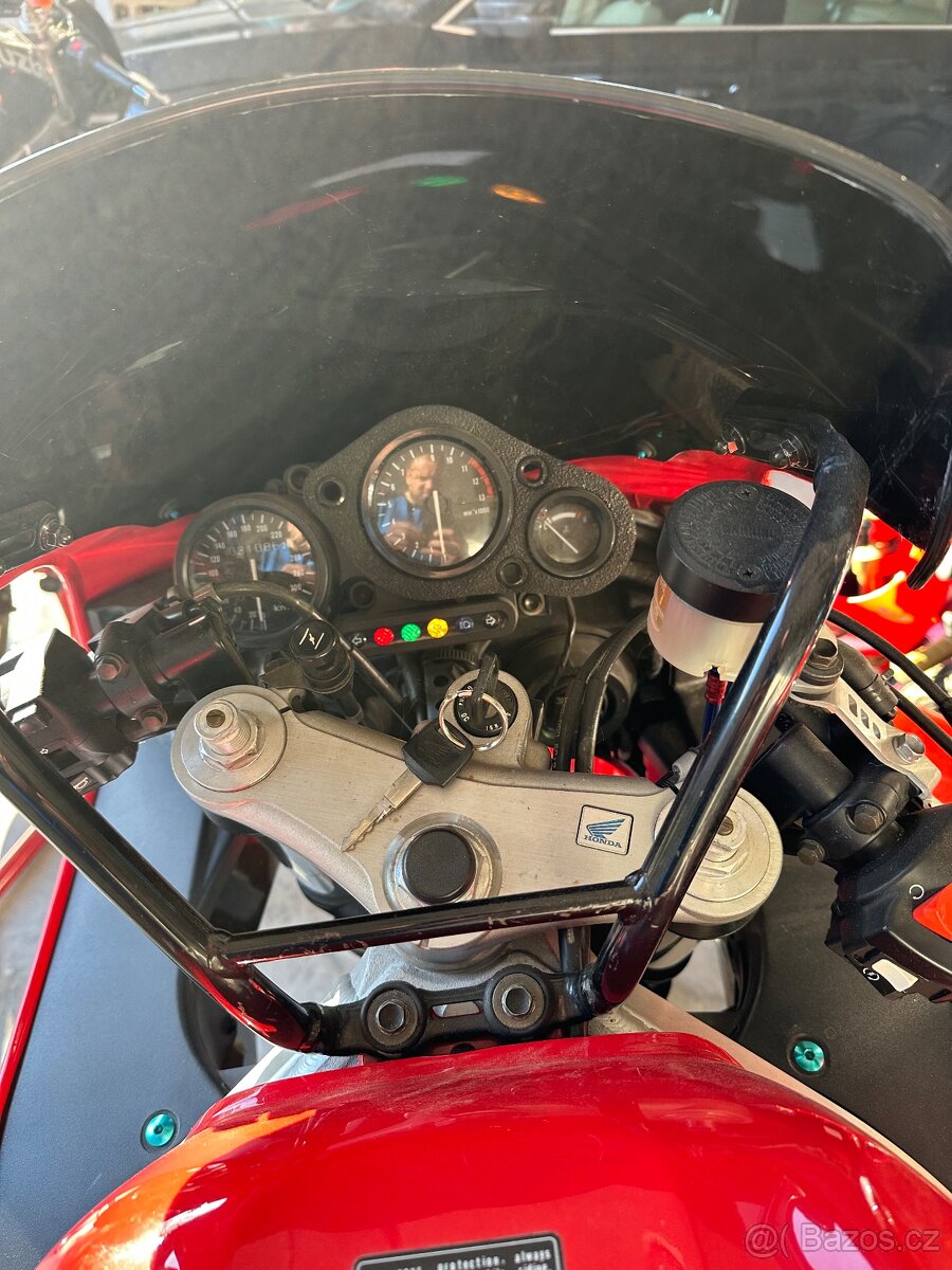 Prodám Honda CBR 900RR Fireblade sc33 - 2