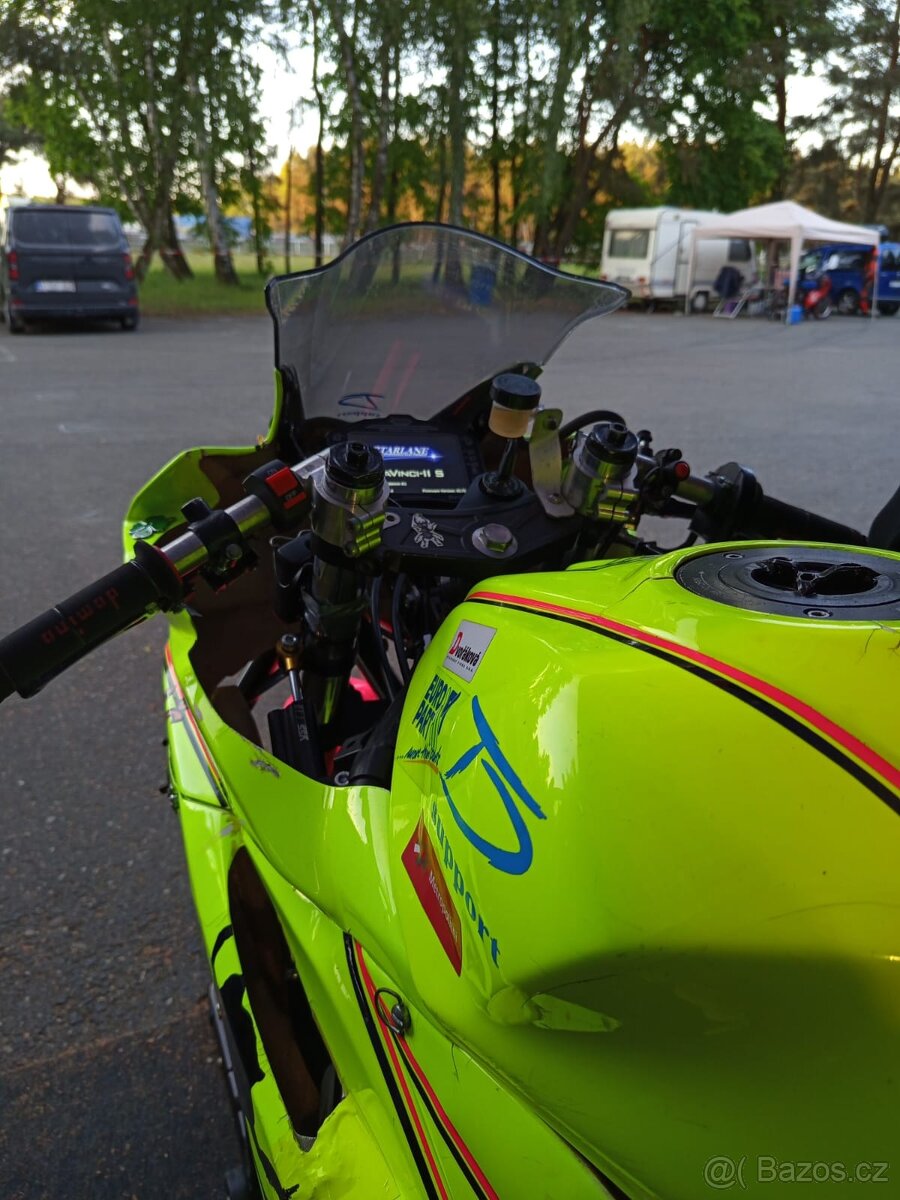 Yamaha YZF-R3 okruhovka - 2