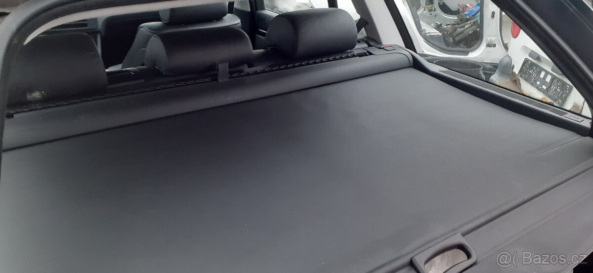 BMW e91 / e39 / X3 / X5 - Roleta zavazadlového prostor - 2