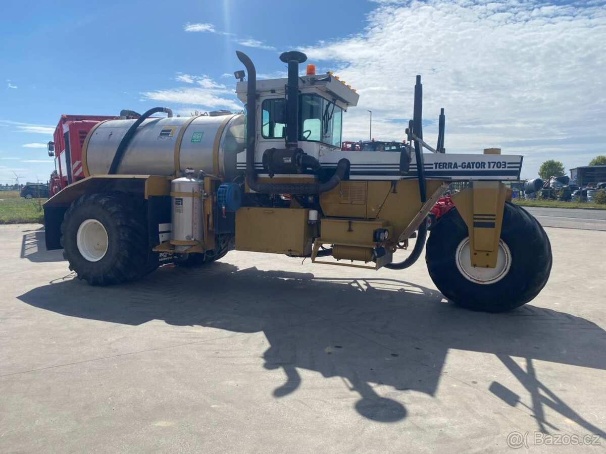 Samojizdný aplikátor Terra Gator 1703 - 2