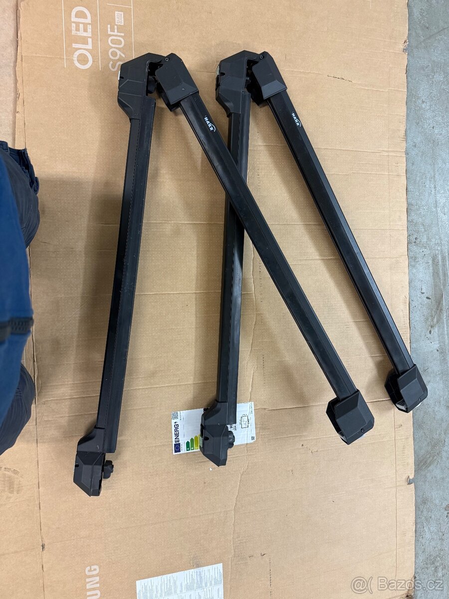 Střešní nosič lyží a snowboardů Hakr - 2