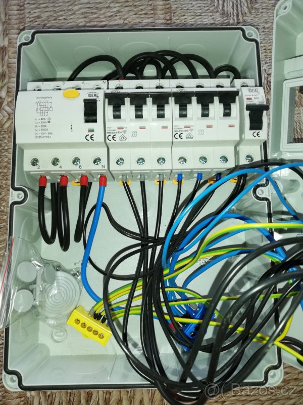 Prodám stavební rozvaděč - 2