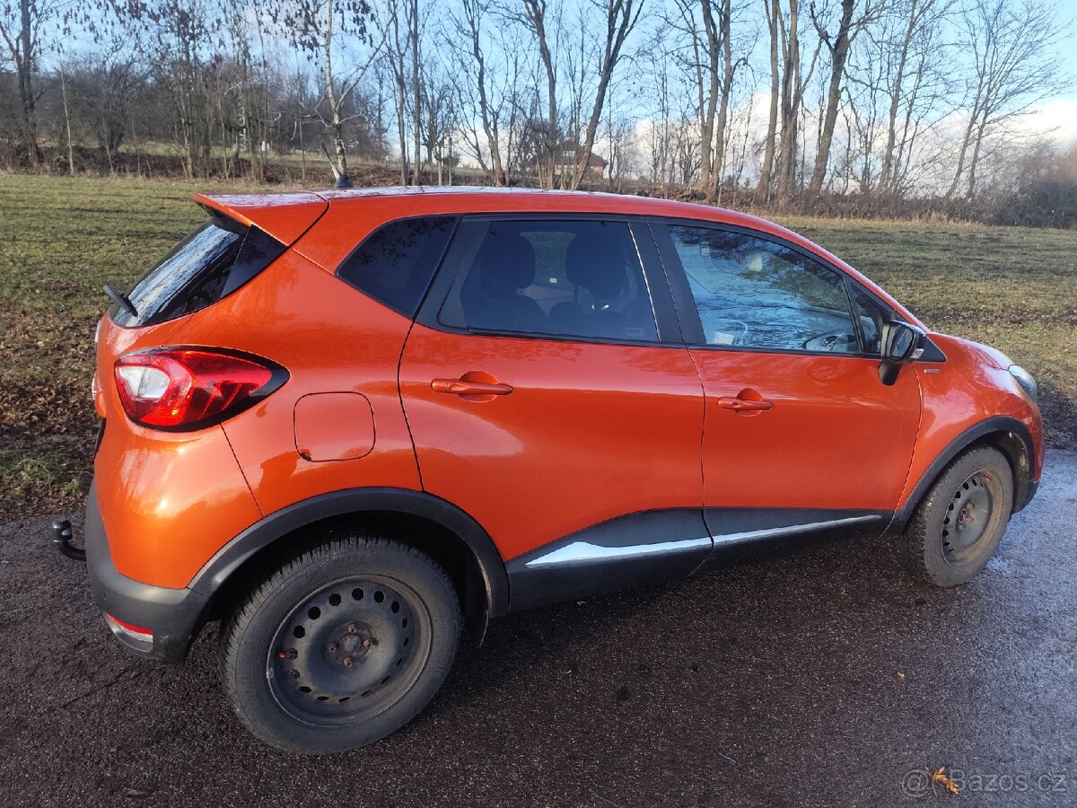 Renault Captur 1.2/87 kW 1.majitel ,původ ČR - 2