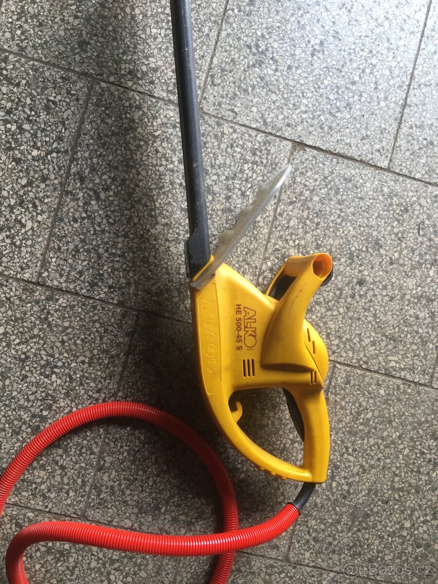 Nůžky na živý plot - 2