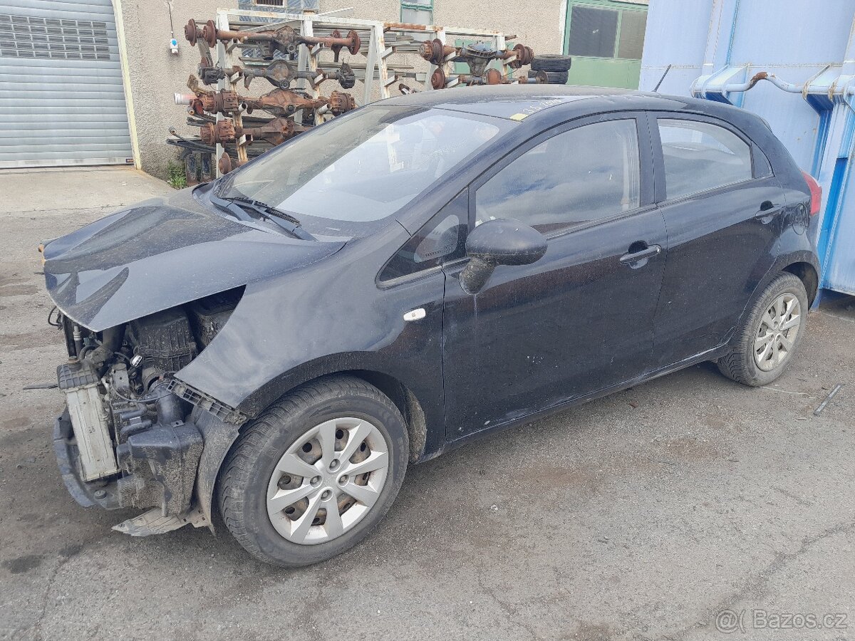 Kia Rio - 2