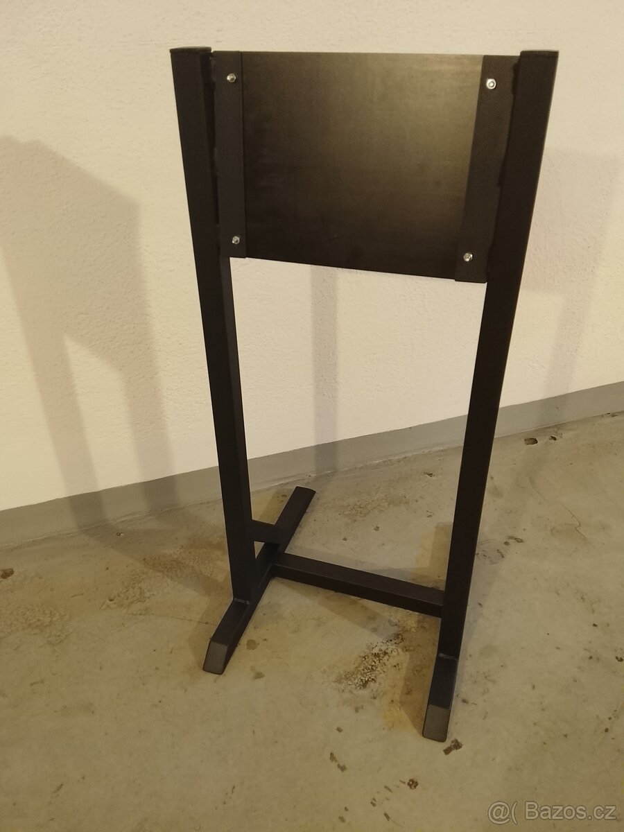 Stojan na Lodní motor - 2