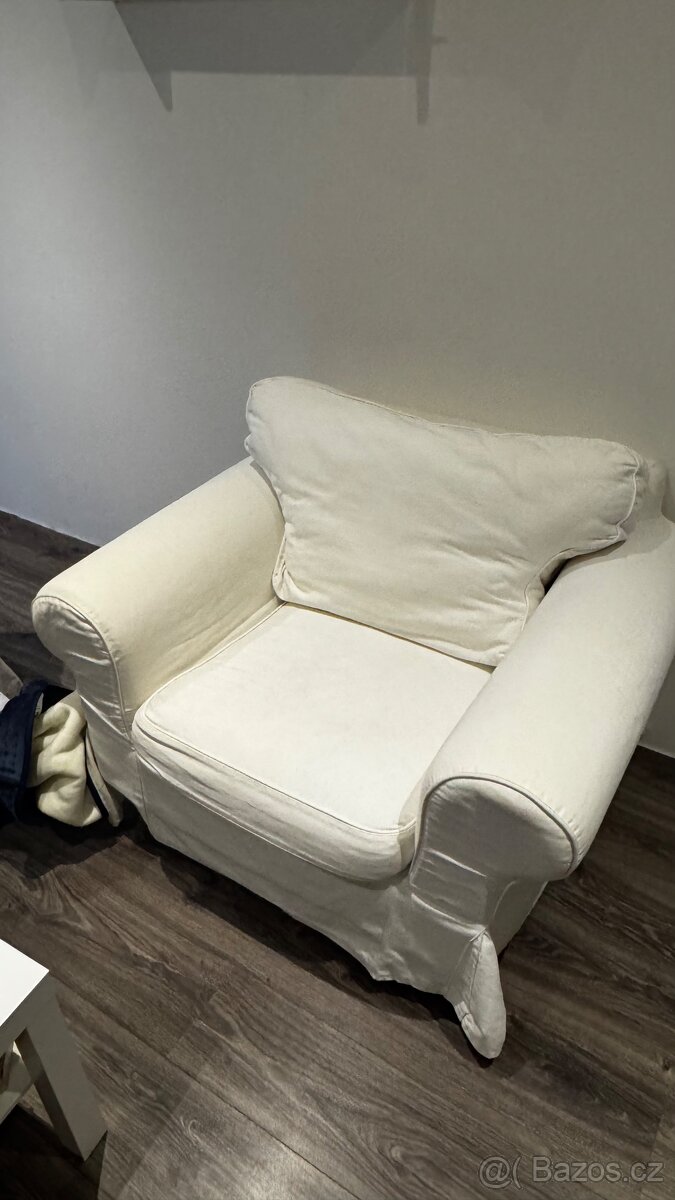 křeslo a gauč EKTORP ikea - 2