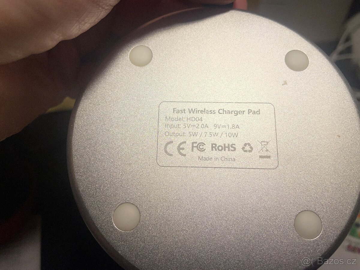 Bezdrátová nabíjčka Epico HD04 - 2
