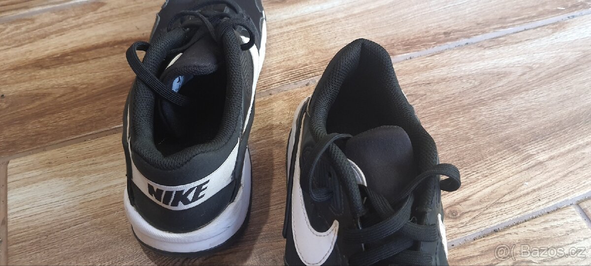 Tenisky NIKE,vel.42,5 - 2
