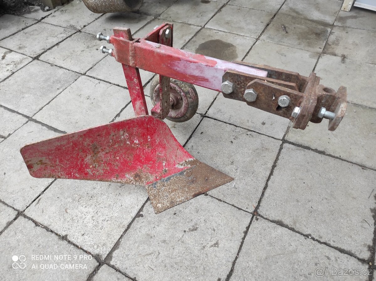 Jednoradlicový pluh. - 2