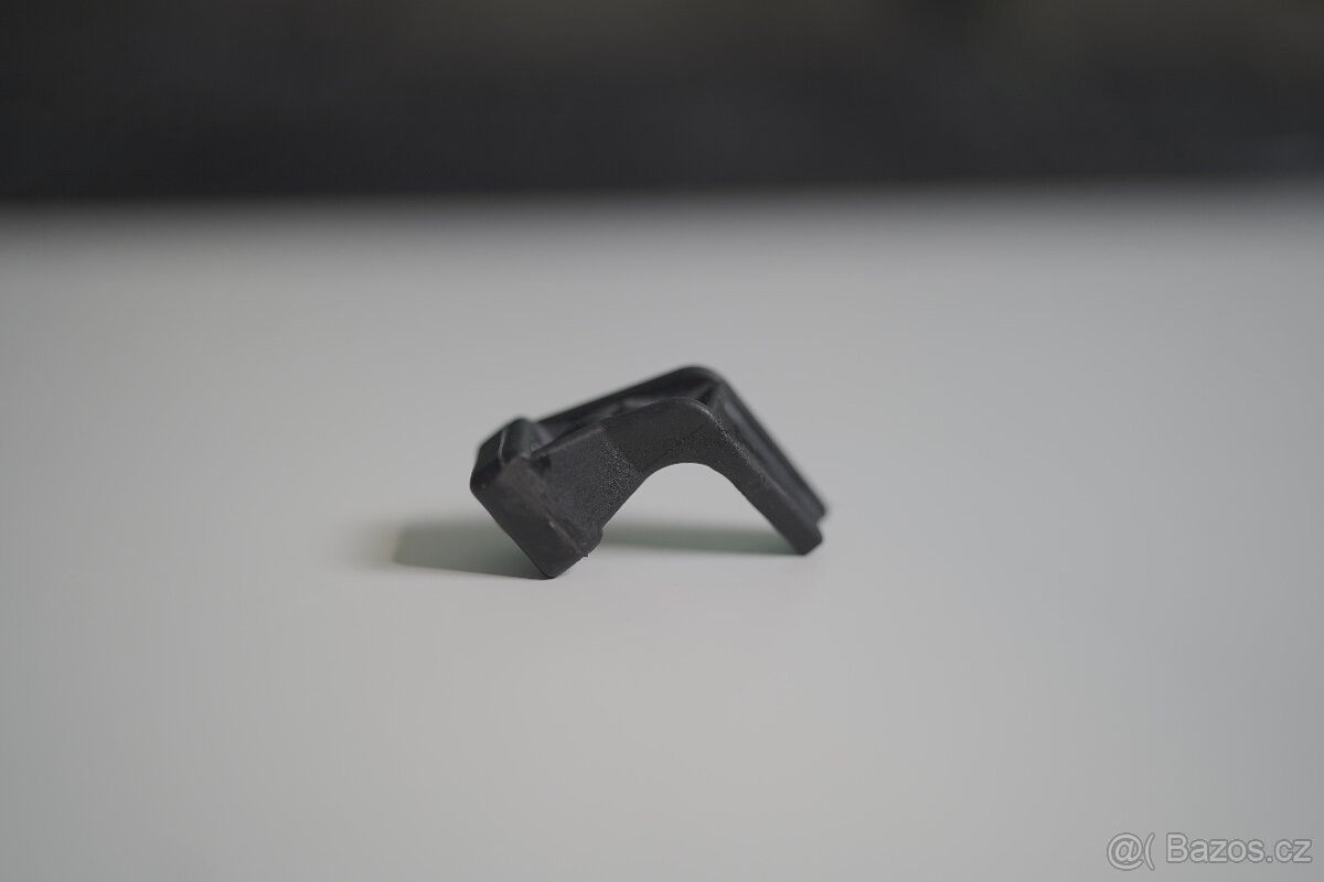 Brompton Háček k Držáku Blatníku - 2