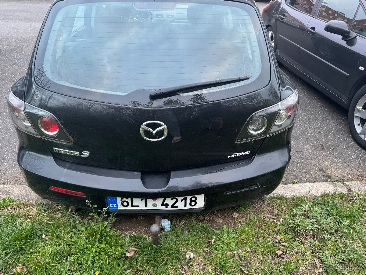 Mazda 3 na díly - 2
