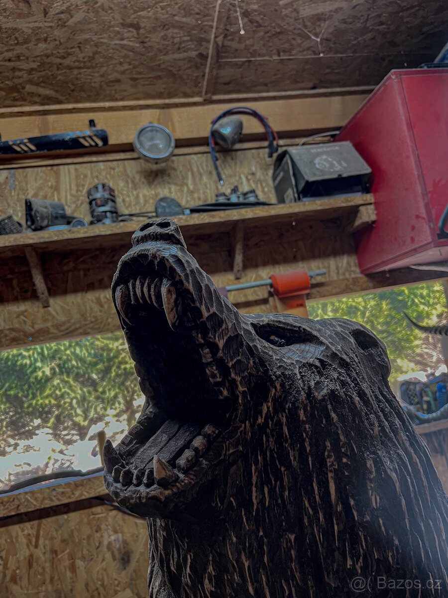 Dřevěné sochy do zahrady socha medvěda - 2