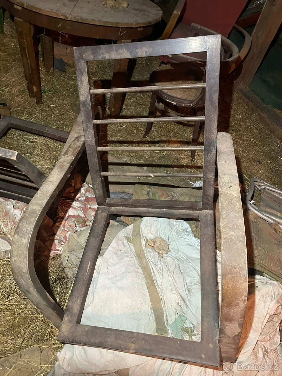 Starožitná křesla, židle a stůl - 2