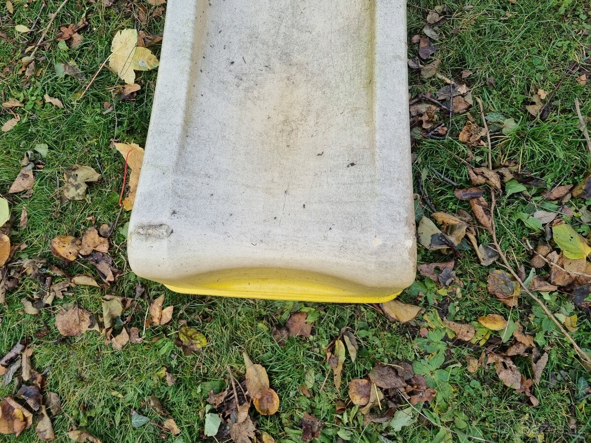 Destka klouzacka, skluzavka - 2