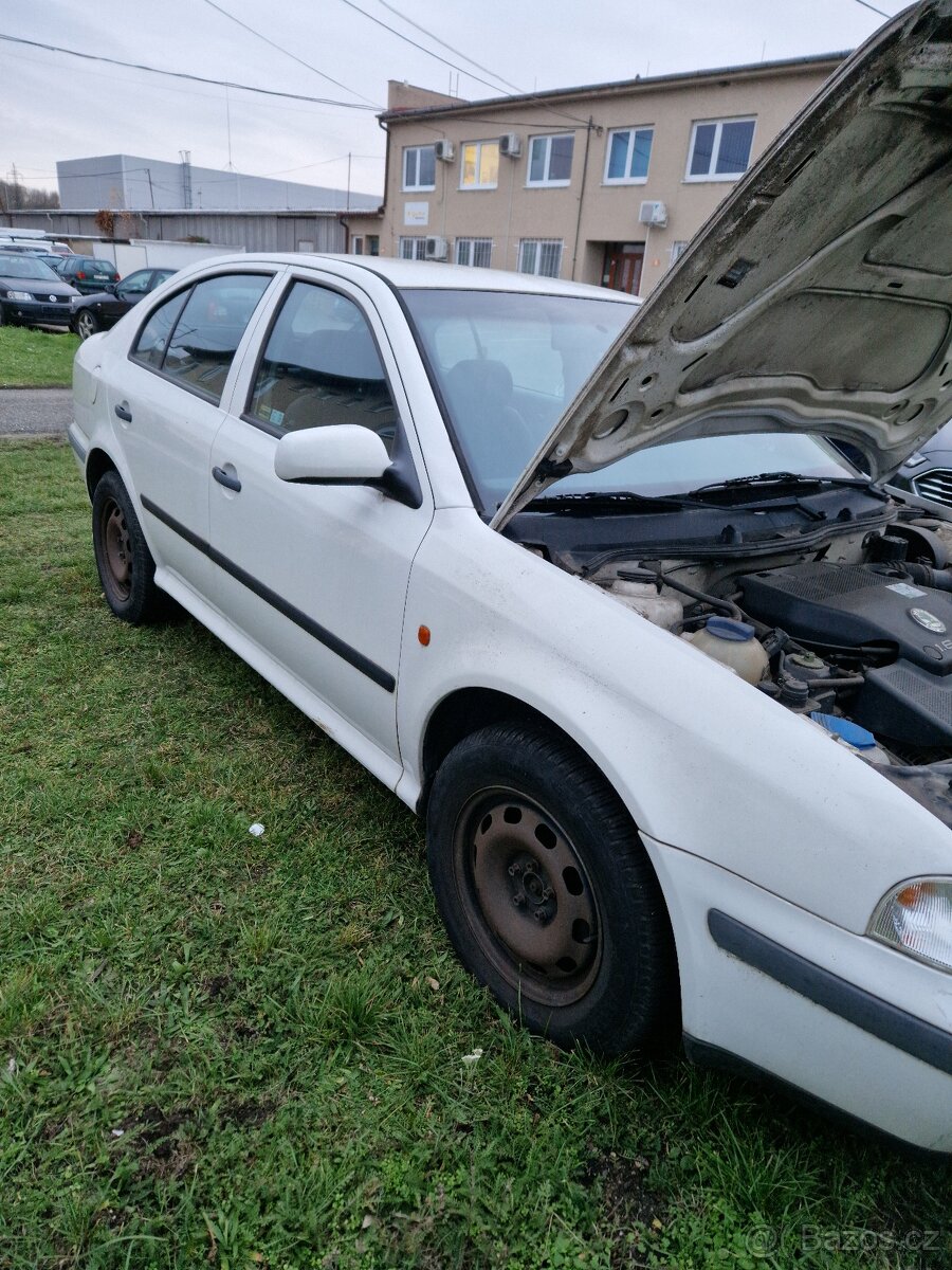 Škoda Octavia 1 , 1.6benzin, najeto 149xxxkm - 2