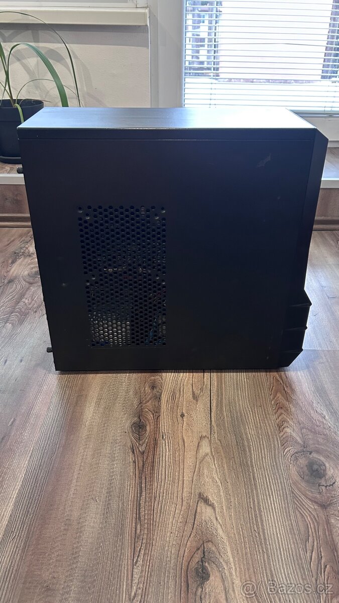 Herní/Kancelářský stolní počítač - 2