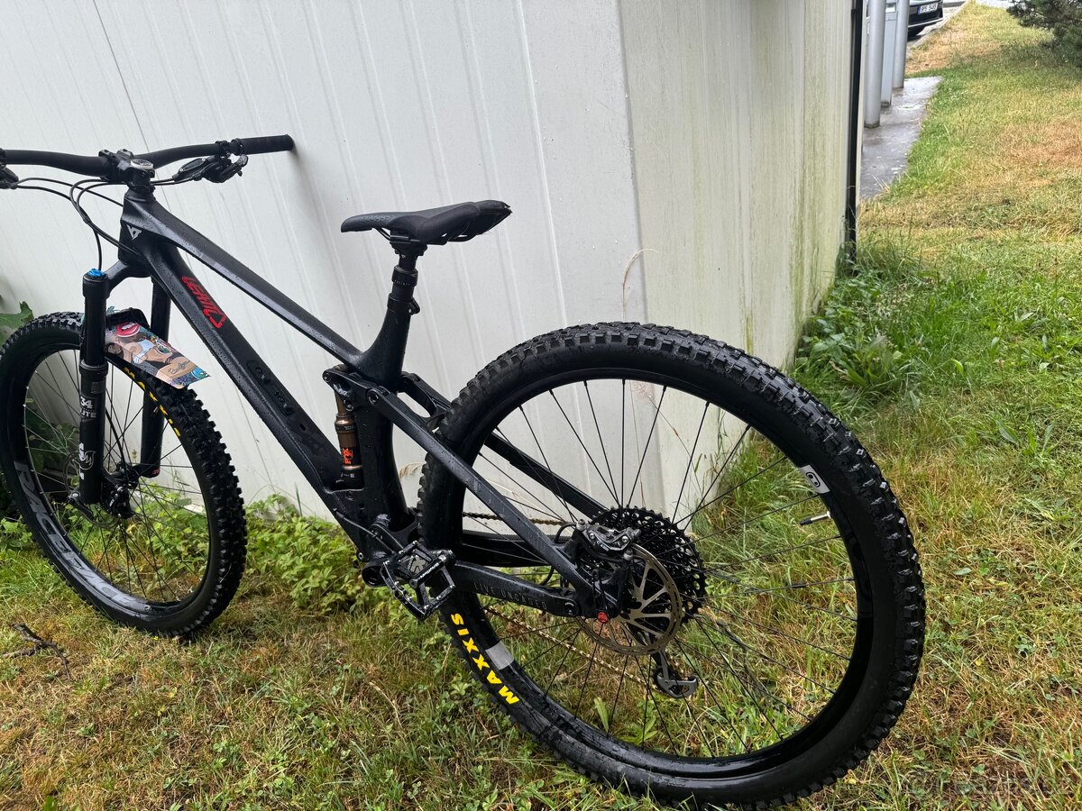 Celopružné kolo YT L - 2